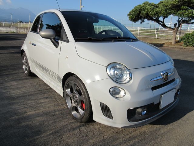 FIAT ABARTH 500 2010 Image 31