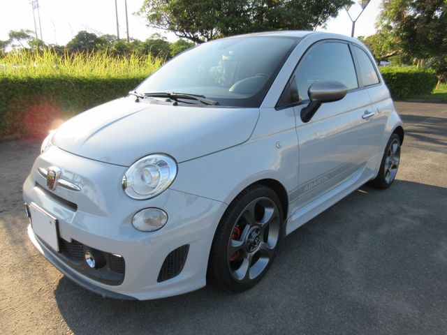 FIAT ABARTH 500 2010 Image 31