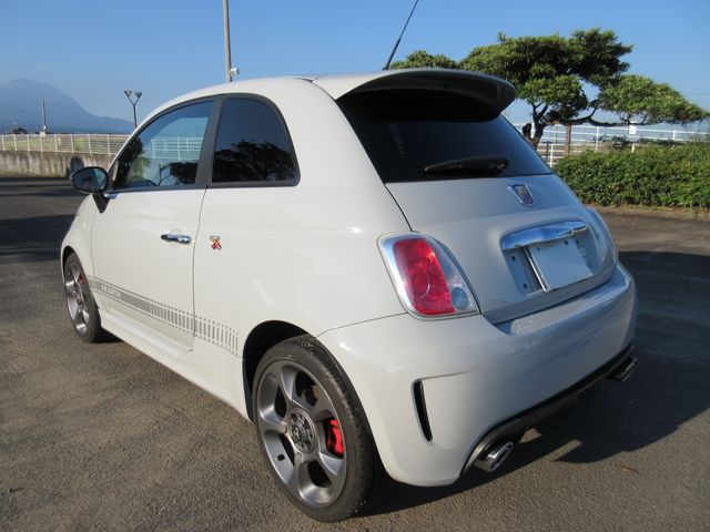 FIAT ABARTH 500 2010 Image 31
