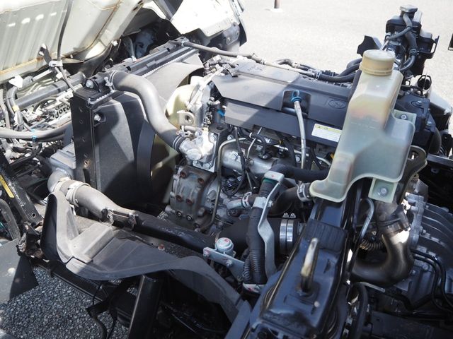 MITSUBISHI CANTER 2020 Image 31