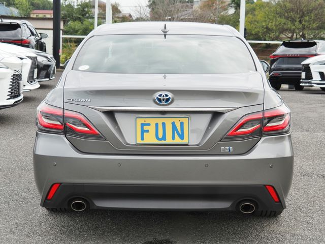 TOYOTA CROWN SEDAN HYBRID 2021 Image 31