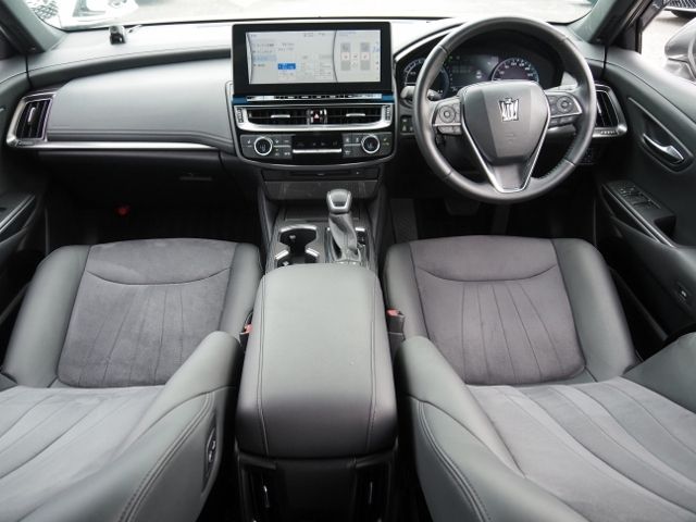 TOYOTA CROWN SEDAN HYBRID 2021 Image 31