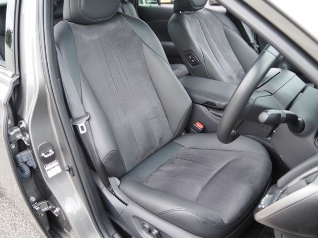 TOYOTA CROWN SEDAN HYBRID 2021 Image 31