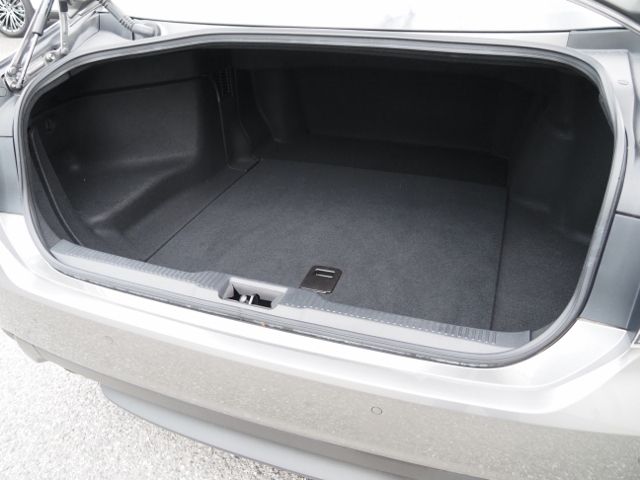 TOYOTA CROWN SEDAN HYBRID 2021 Image 31