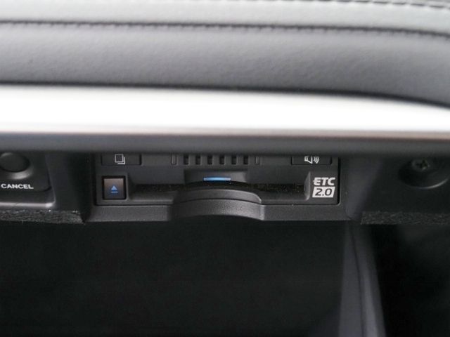 TOYOTA CROWN SEDAN HYBRID 2021 Image 31