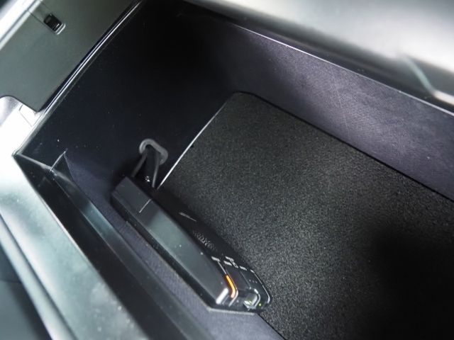 TOYOTA CROWN SEDAN HYBRID 2021 Image 31