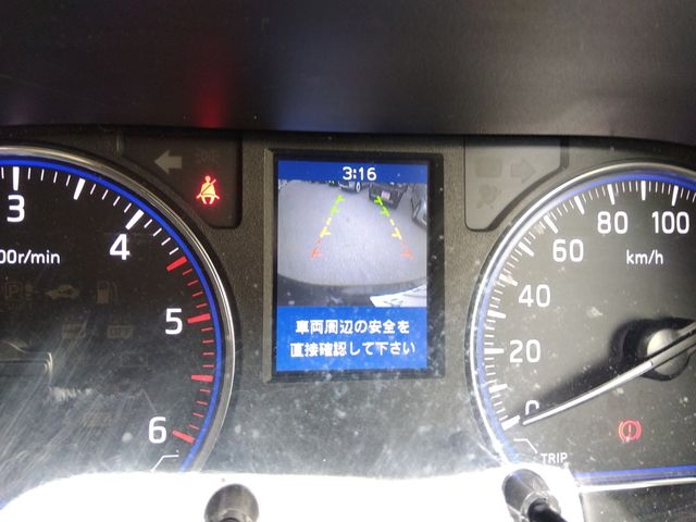 NISSAN NV350 CARAVAN 4WD 2013 Image 31