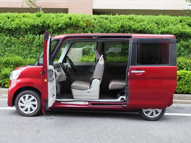 DAIHATSU TANTO 2016 Image 31