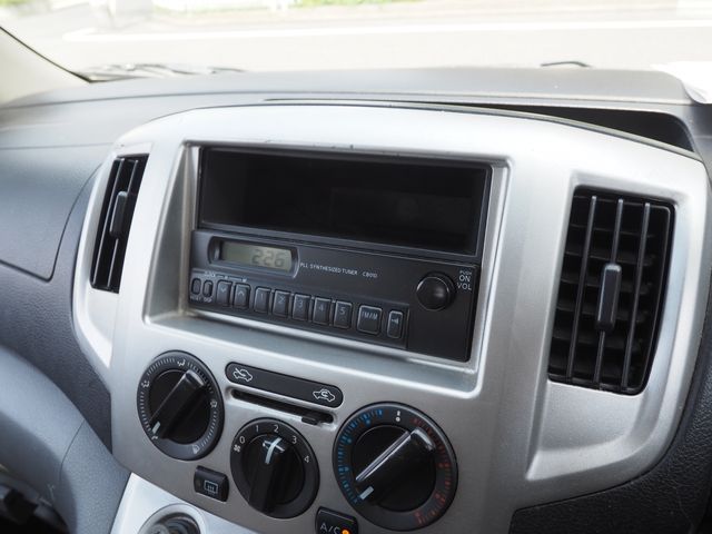 NISSAN NV200 VANETTE VAN 2012 Image 31