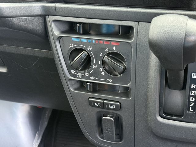 DAIHATSU HIJET CARGO 4WD 2020 Image 31