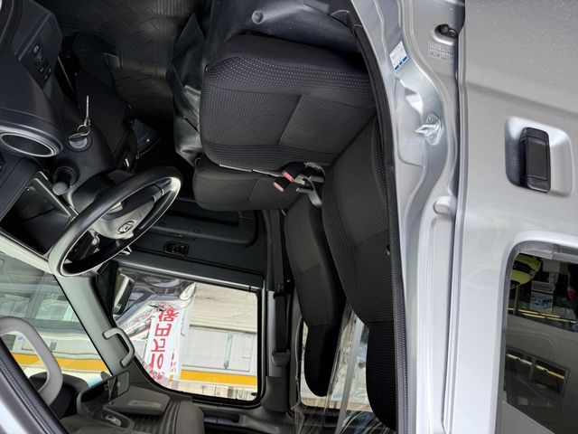 DAIHATSU HIJET CARGO 4WD 2020 Image 31