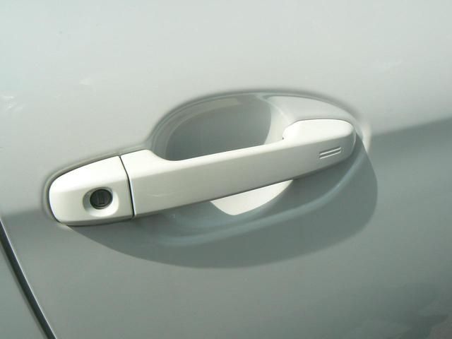 TOYOTA RACTIS 2013 Image 31