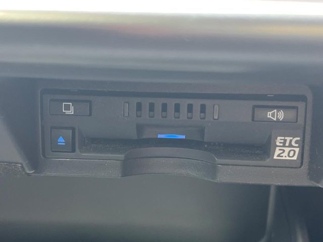 TOYOTA CROWN SEDAN HYBRID 2021 Image 31