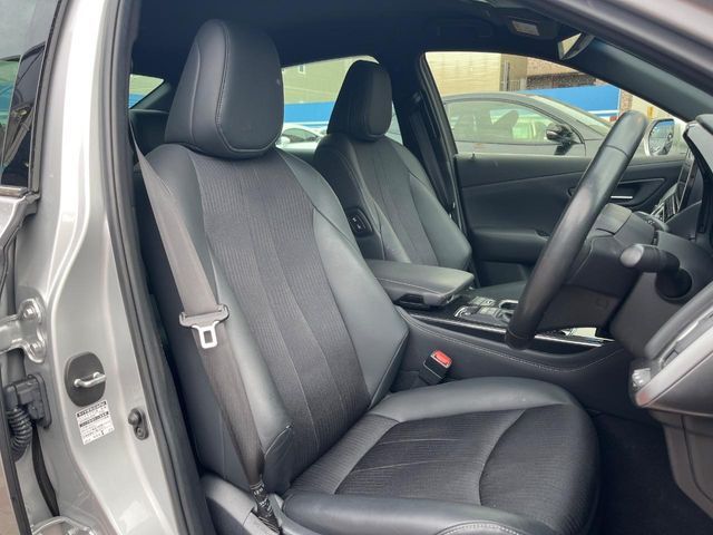 TOYOTA CROWN SEDAN HYBRID 2021 Image 31