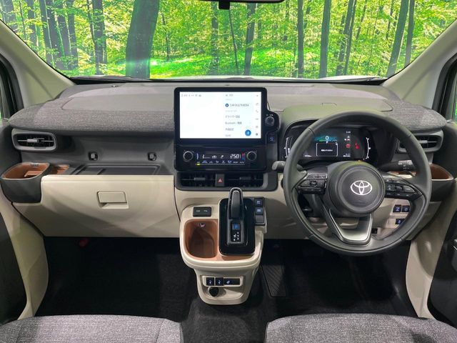 TOYOTA SIENTA HYBRID 2024 Image 31