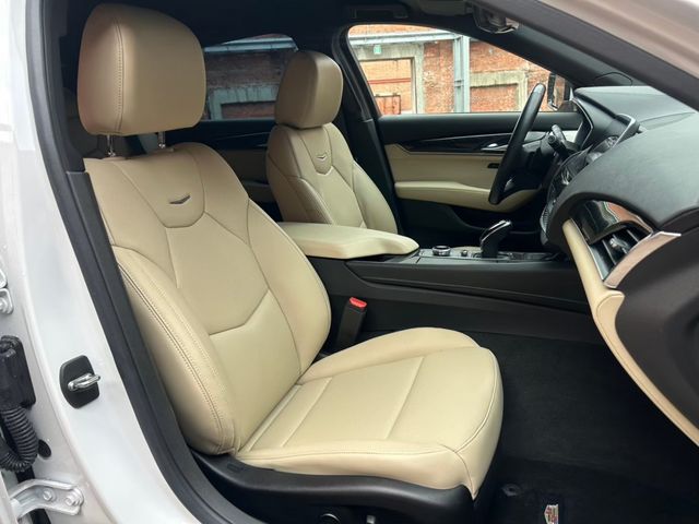 CADILLAC CT5 2022 Image 31