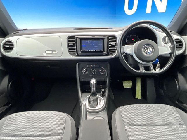 VOLKSWAGEN THE BEETL 2014 Image 31