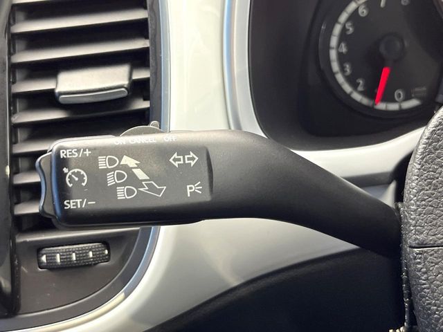 VOLKSWAGEN THE BEETL 2014 Image 31