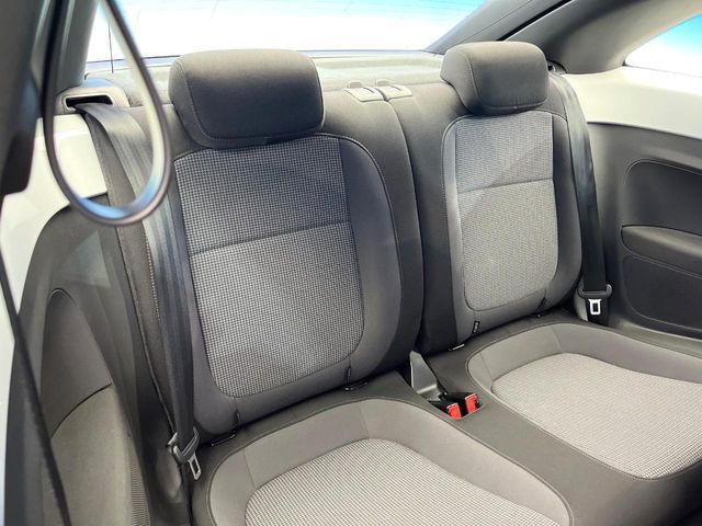 VOLKSWAGEN THE BEETL 2014 Image 31