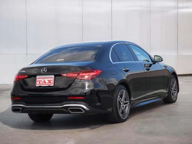 MERCEDES BENZ C CLAS 2024 Image 31