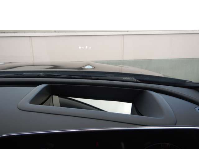 MERCEDES BENZ C CLAS 2024 Image 31