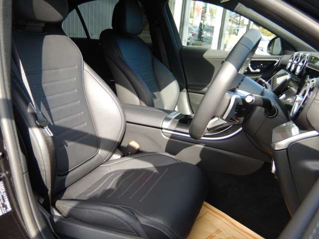 MERCEDES BENZ C CLAS 2024 Image 31