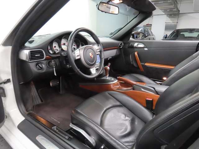 PORSCHE 911 OPEN 2006 Image 31