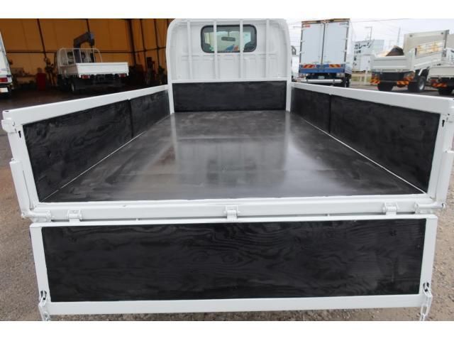 ISUZU ELF 2013 Image 31