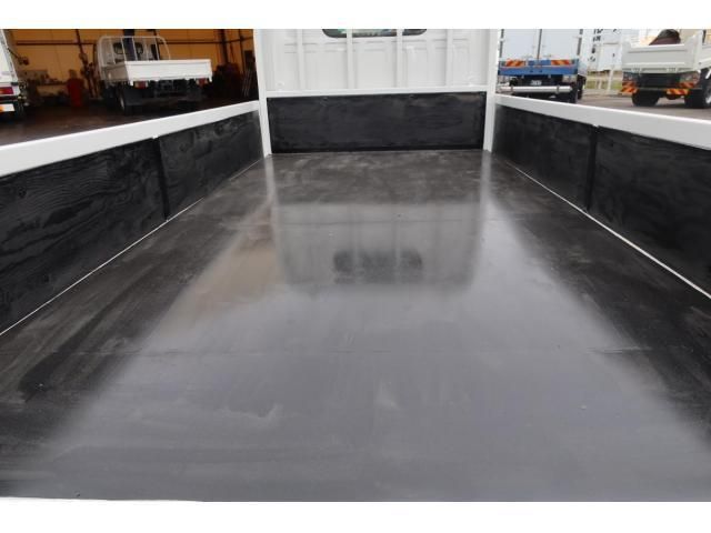 ISUZU ELF 2013 Image 31