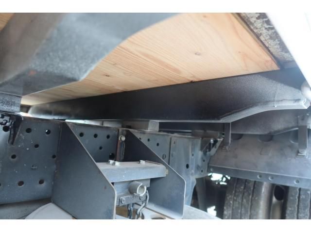 ISUZU ELF 2013 Image 31