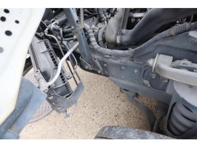 ISUZU ELF 2013 Image 31