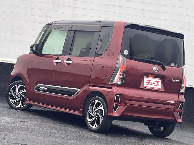 DAIHATSU TANTO CUSTOM 2021 Image 31