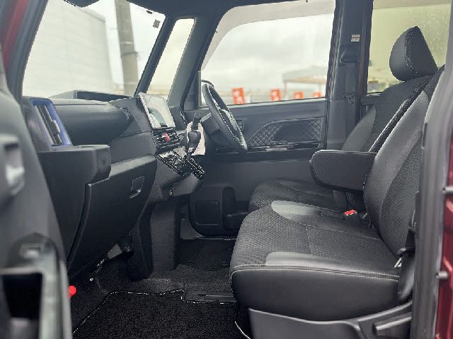 DAIHATSU TANTO CUSTOM 2021 Image 31