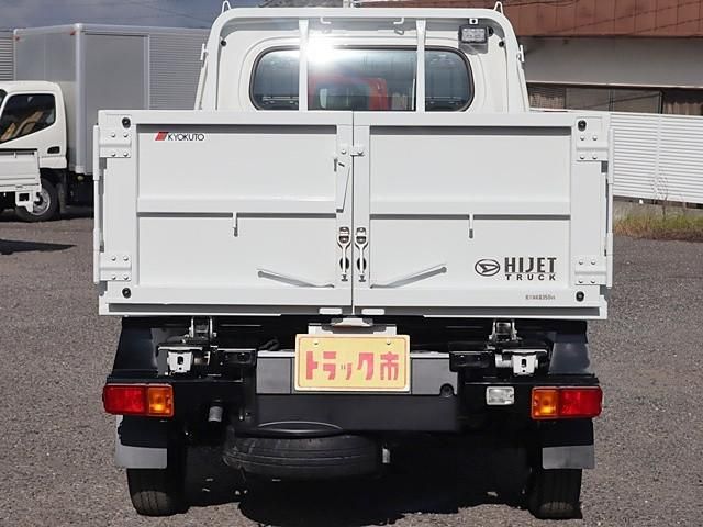DAIHATSU HIJET TRUCK 4WD 2023 Image 31