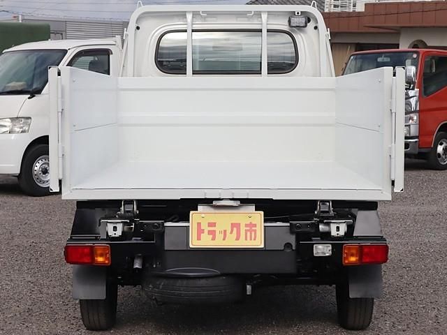 DAIHATSU HIJET TRUCK 4WD 2023 Image 31