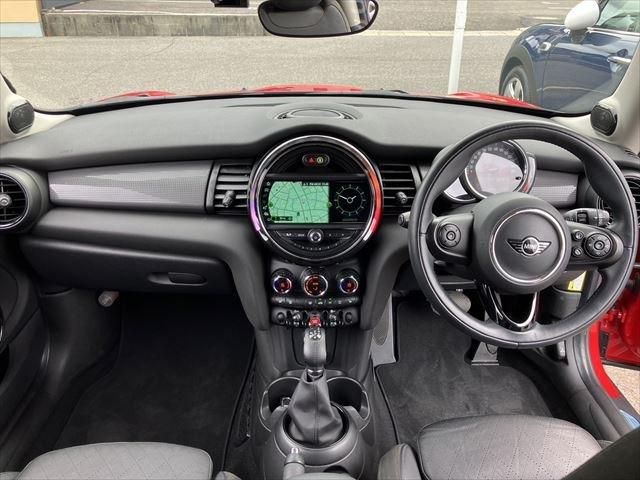 BMW MINI COOPER D 2018 Image 31