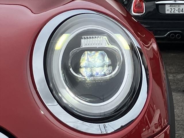 BMW MINI COOPER D 2018 Image 31