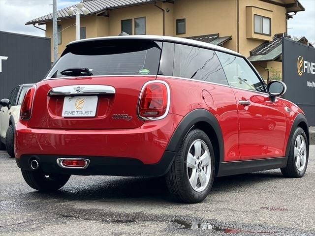 BMW MINI COOPER D 2018 Image 31