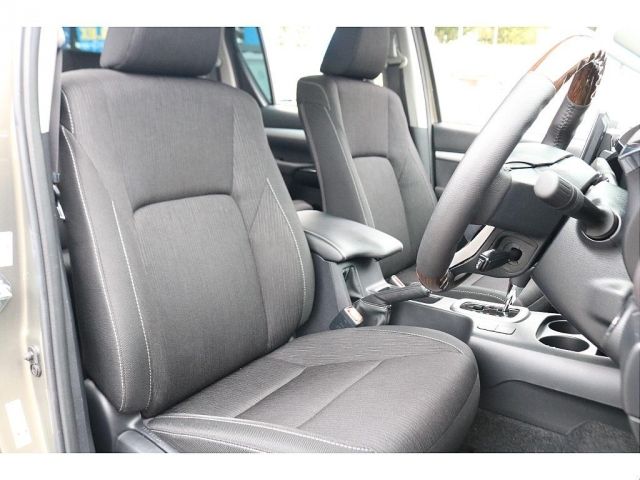 TOYOTA HILUX 4WD 2023 Image 31