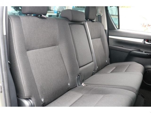 TOYOTA HILUX 4WD 2023 Image 31