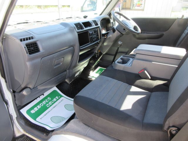 MAZDA BONGO TRUCK 1.15T 2W 2016 Image 31