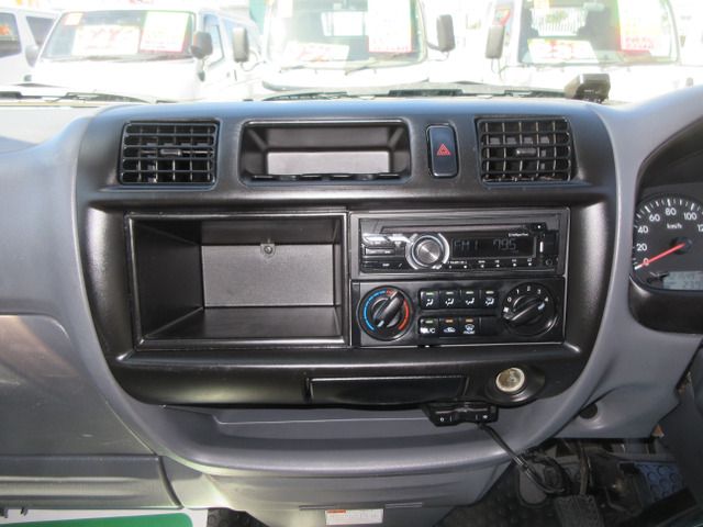 MAZDA BONGO TRUCK 1.15T 2W 2016 Image 31