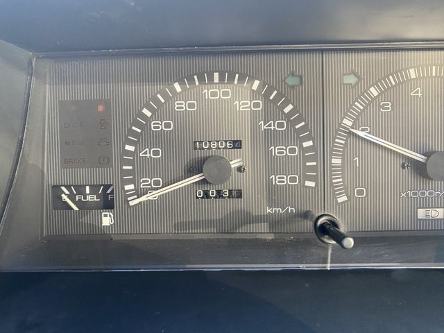 TOYOTA COROLLA LEVIN 1985 Image 31