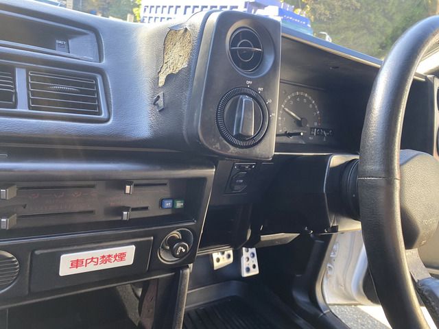 TOYOTA COROLLA LEVIN 1985 Image 31