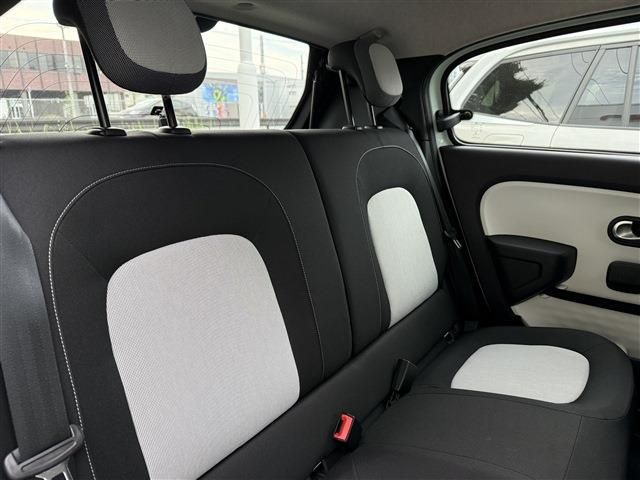 RENAULT TWINGO 2021 Image 31