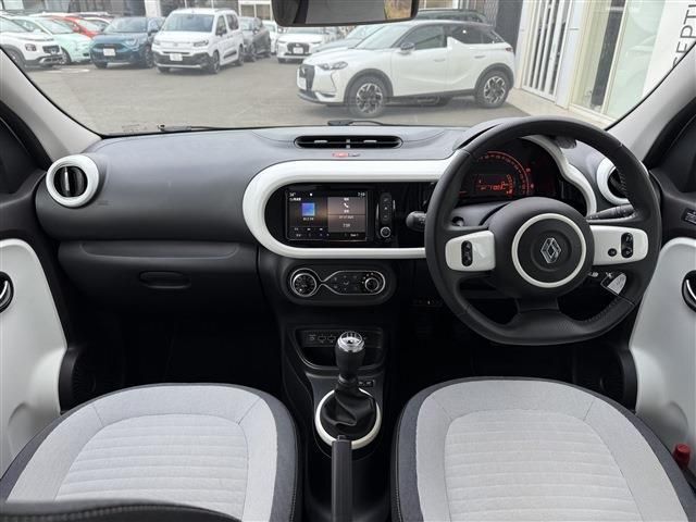 RENAULT TWINGO 2021 Image 31