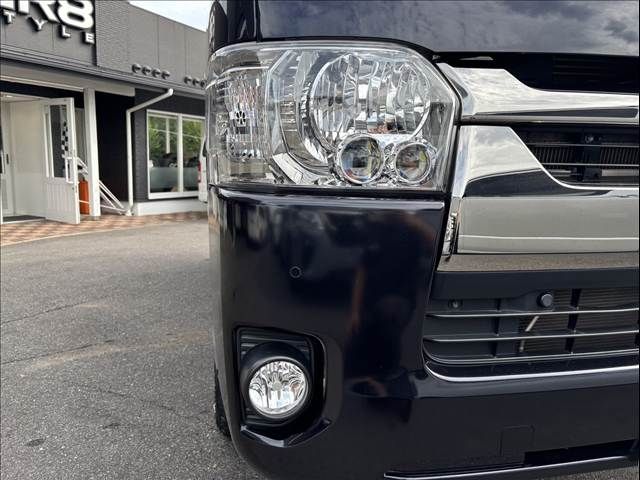 TOYOTA HIACE VAN 4WD 2022 Image 31