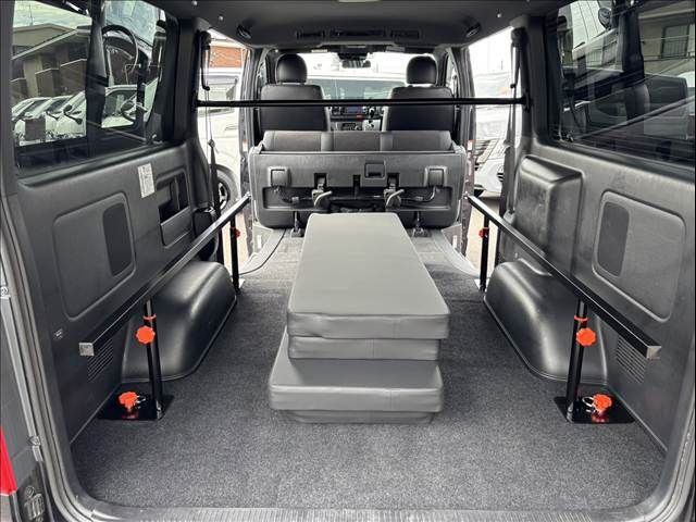 TOYOTA HIACE VAN 4WD 2022 Image 31