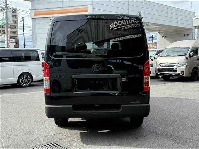 TOYOTA HIACE VAN 4WD 2022 Image 31