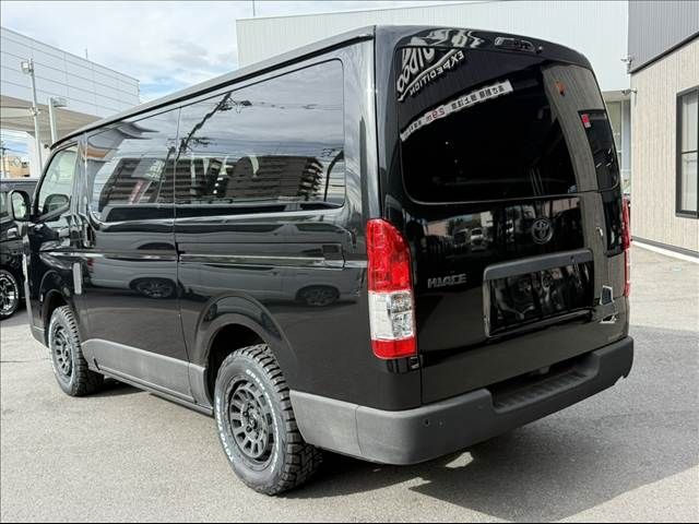 TOYOTA HIACE VAN 4WD 2022 Image 31